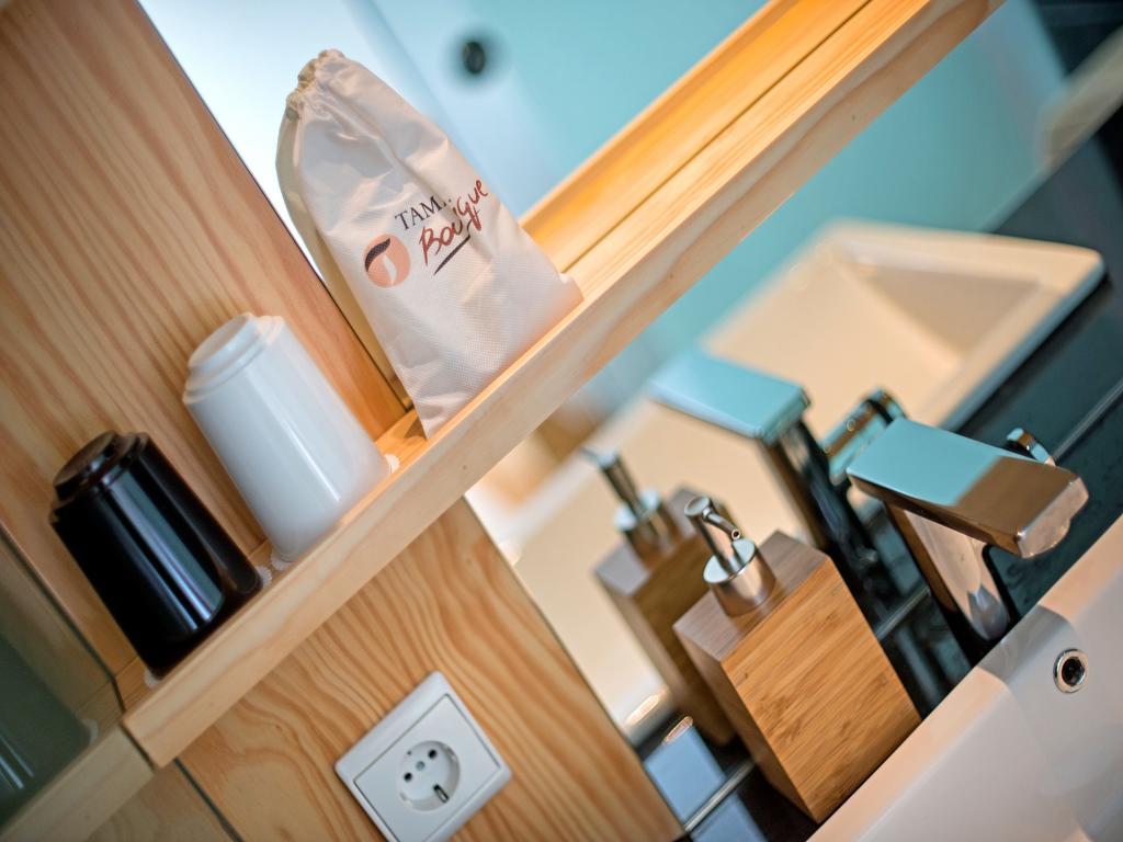 Tama Boutique Hotel Бандунг Экстерьер фото